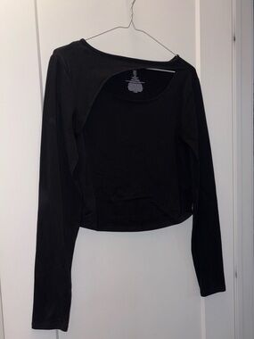 NOBO Black Long-Sleeve Cropped Top